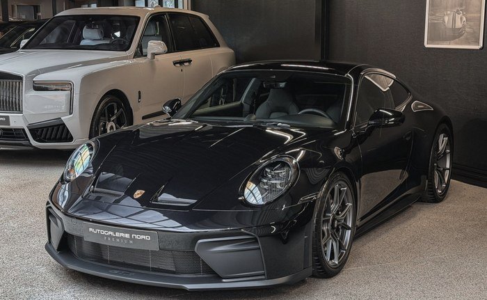 car-img